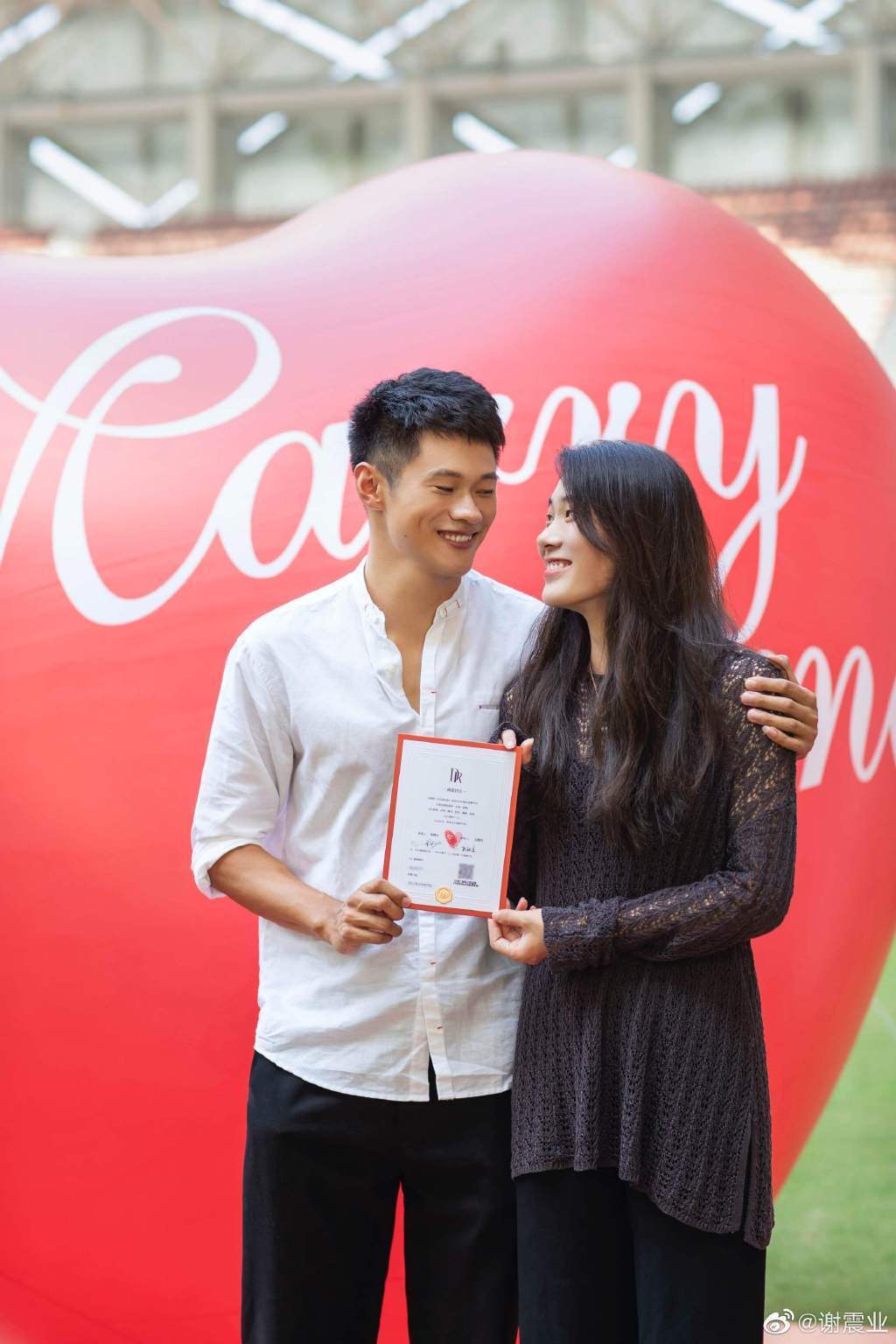 谢震业赛点兑现，广东男篮淘汰俄克拉荷马城雷霆晋级四强，主帅激动落泪(中国男篮丁彦雨航最新消息)